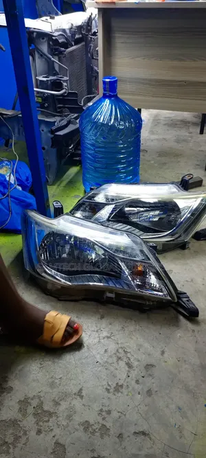 Premium Grade Quality Ex Japan Toyota Fielder Headlight