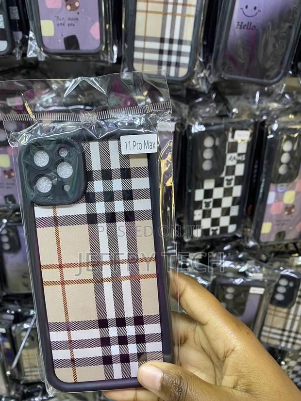 Cjoelzky Tartan Fabric Pattern Case for iPhone 11 Pro Max - thumbnail 2