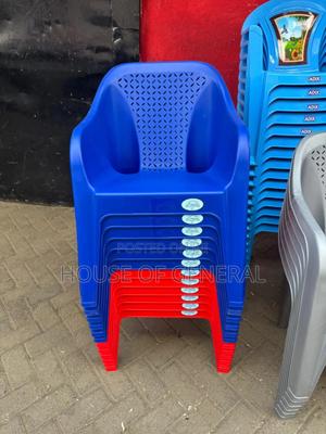 Good Quality Plat Chair. Strong and Durable Plastic Chair