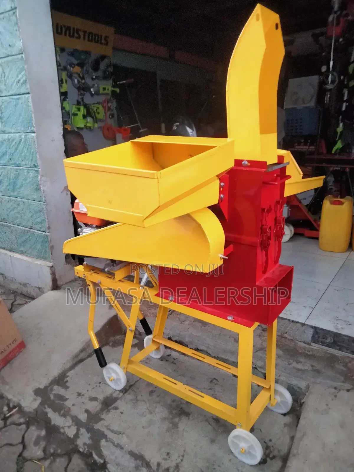 Farmers Choice Milano Chaff Cutter