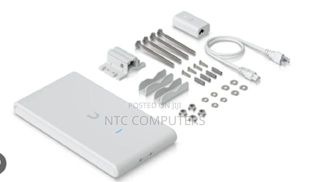 Ubiquiti U6 Mesh Pro Indoor/Outdoor Wifi 6 Ap With 4 Spatial