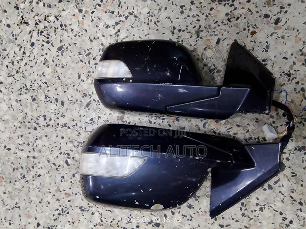 Honda Cr-v Side Mirror 2011 With Indicator