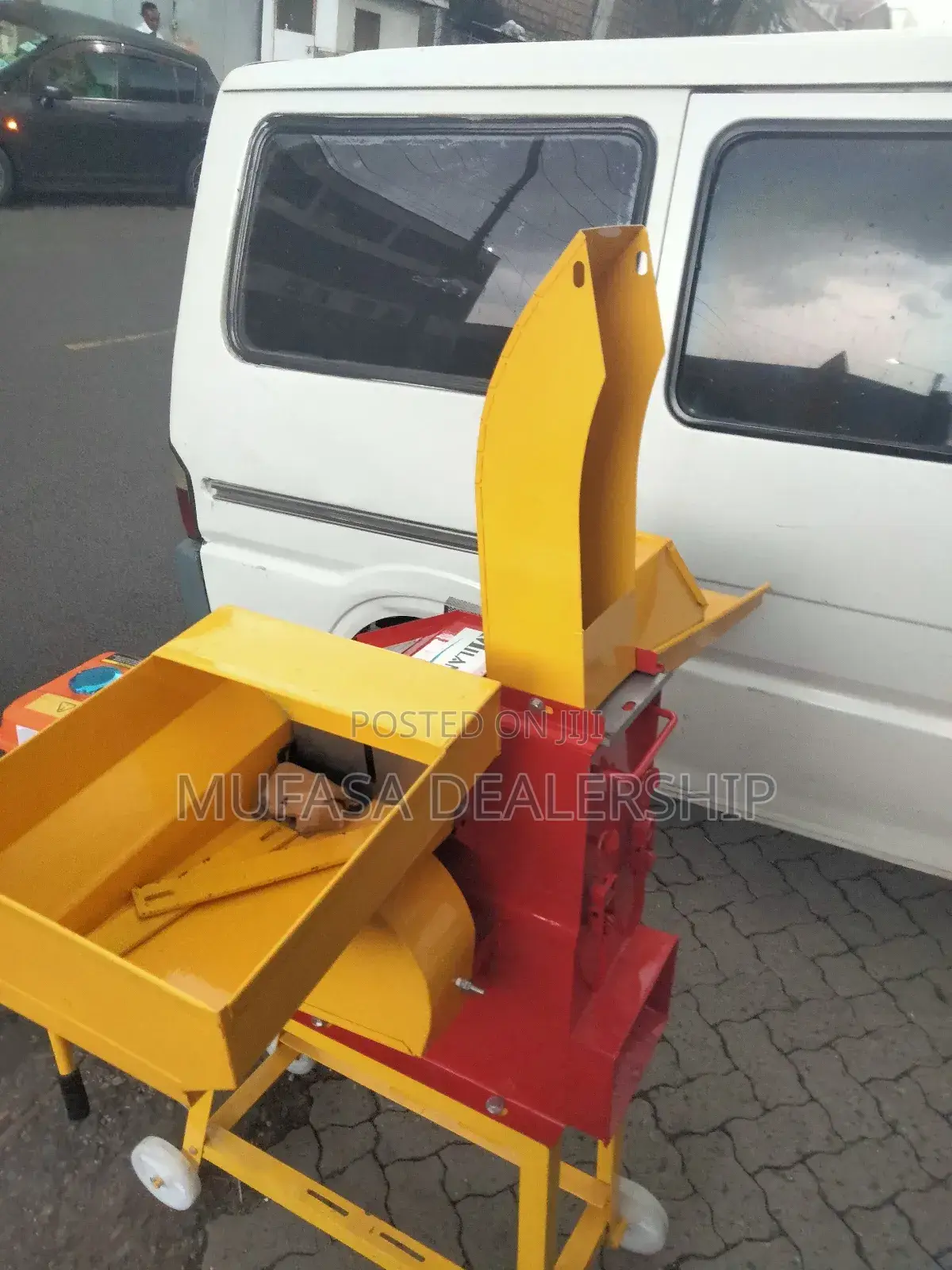 Powerful Milano Chaff Cutter