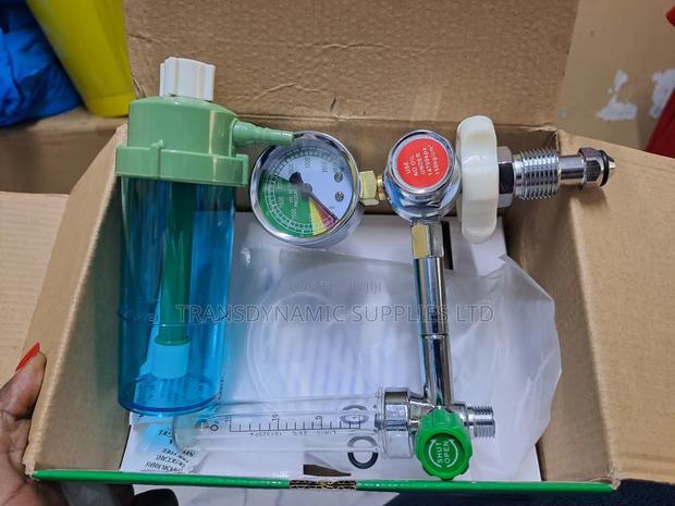 Top -Flow Oxygen Regulator