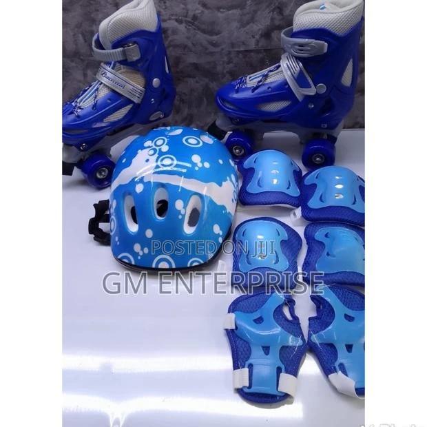 Full Set Four-Wheel Skates With Helmets and Guards