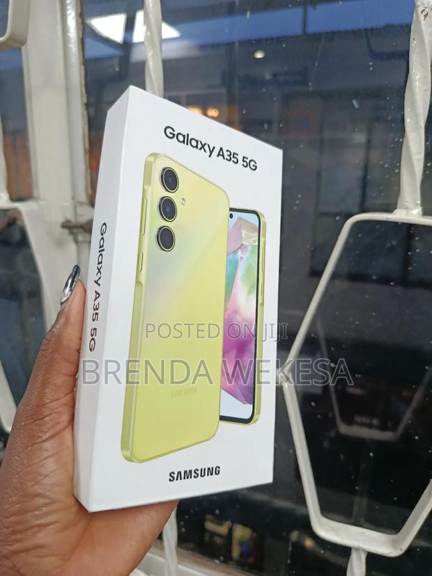 New Samsung Galaxy A35 128 GB Yellow - thumbnail 3