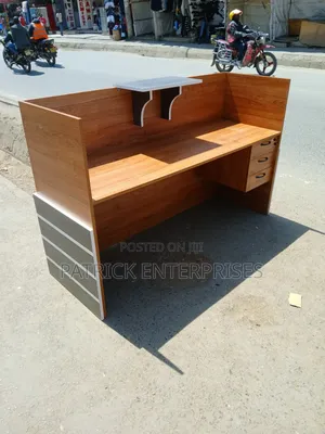 Modern Office Reception Desk 1.6 Mtrs