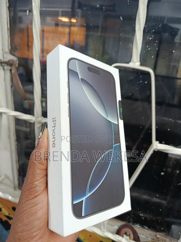 New Apple iPhone 16 Pro Max 256 GB Blue - thumbnail 4