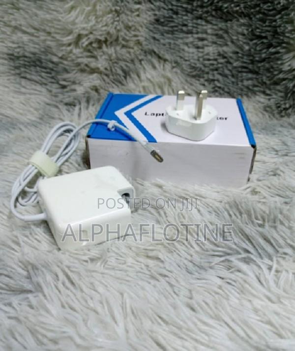Macbook T- Pin 60w/85w Laptop Adapter