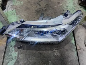 Headlight Fielder 2015 165 Headlight