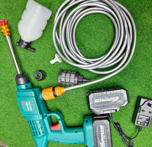 Rechargeable Pressure Washer/ Cordless Carwash Machine