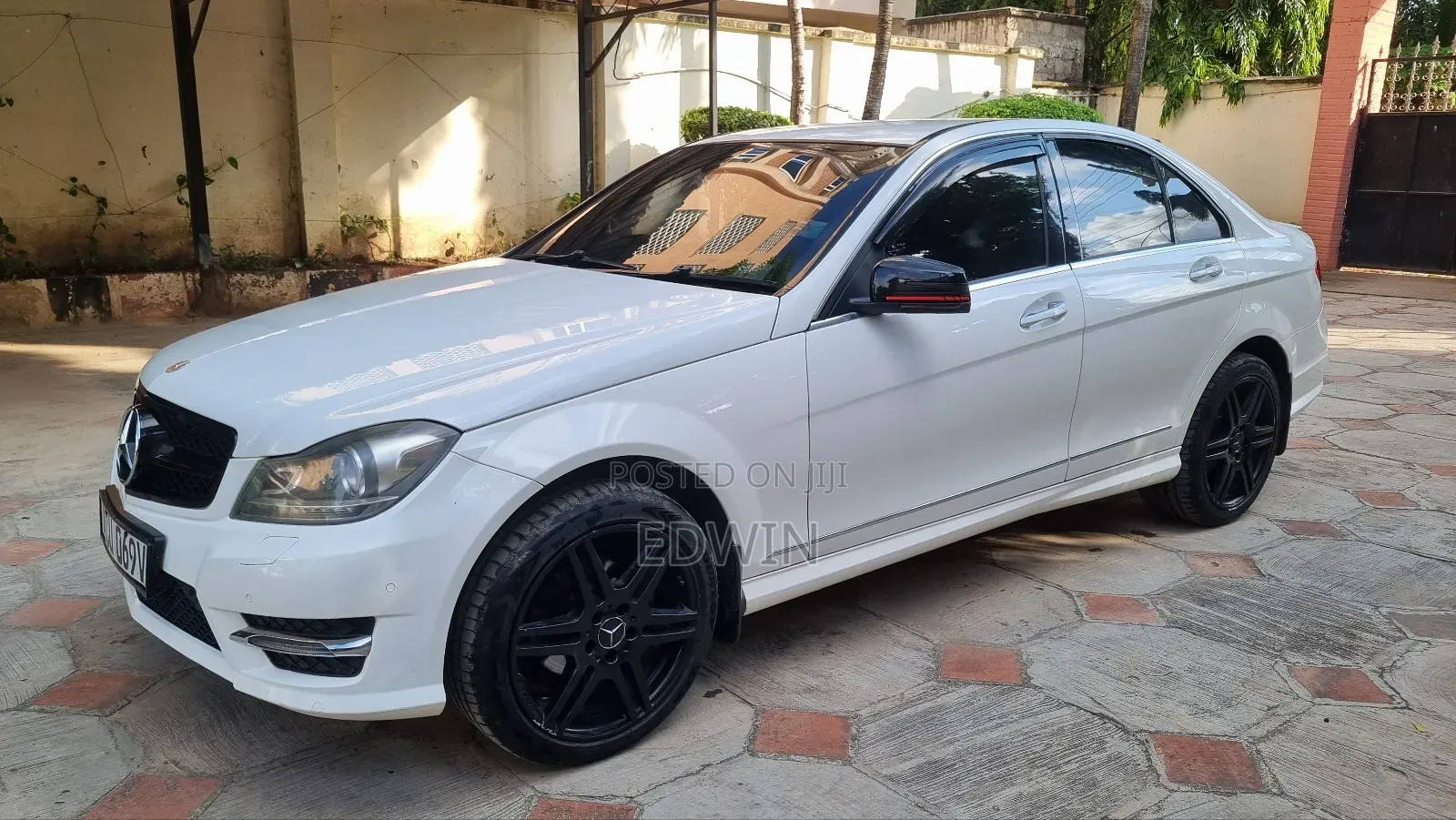 Mercedes-Benz C180 2013 White