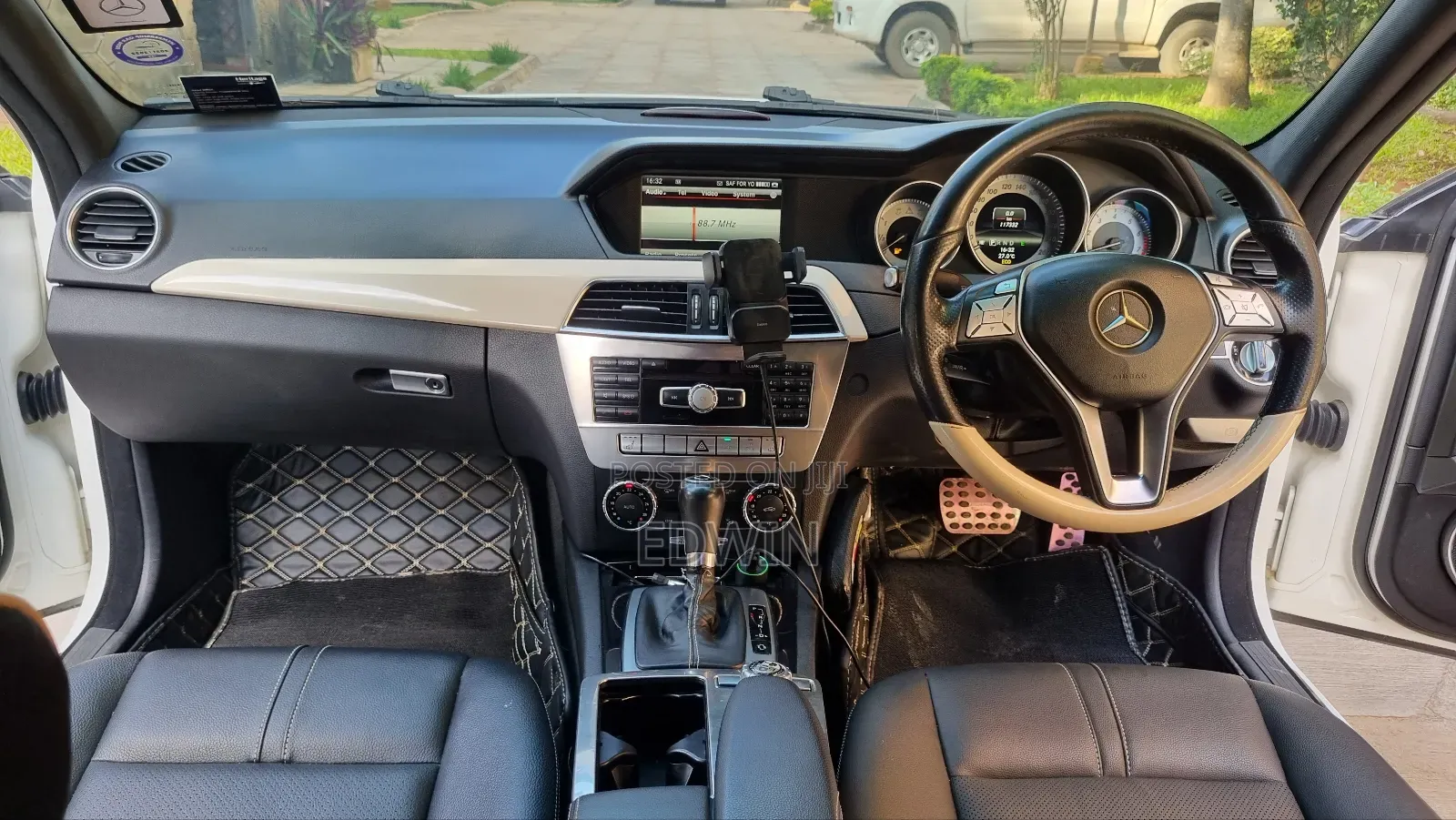 Mercedes-Benz C180 2013 White