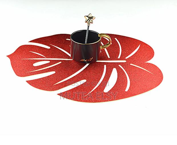 Lotus Leaf Pattern Table Mats - thumbnail 2