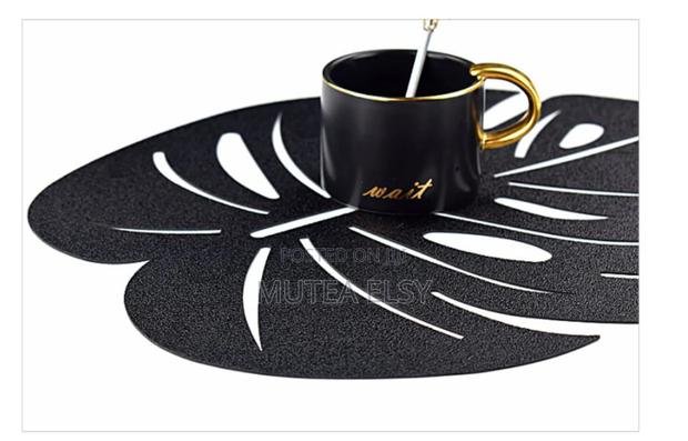 Lotus Leaf Pattern Table Mats - thumbnail 5