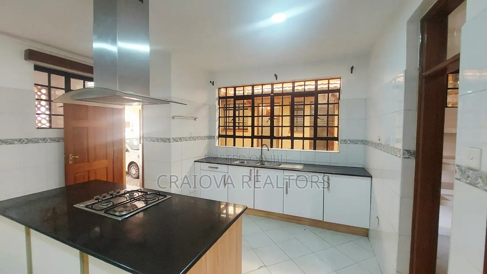 5bdrm Townhouse/Terrace in Kileleshwa for sale