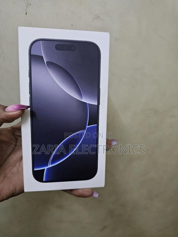 New Apple iPhone 16 Pro Max 256 GB Black - thumbnail 2