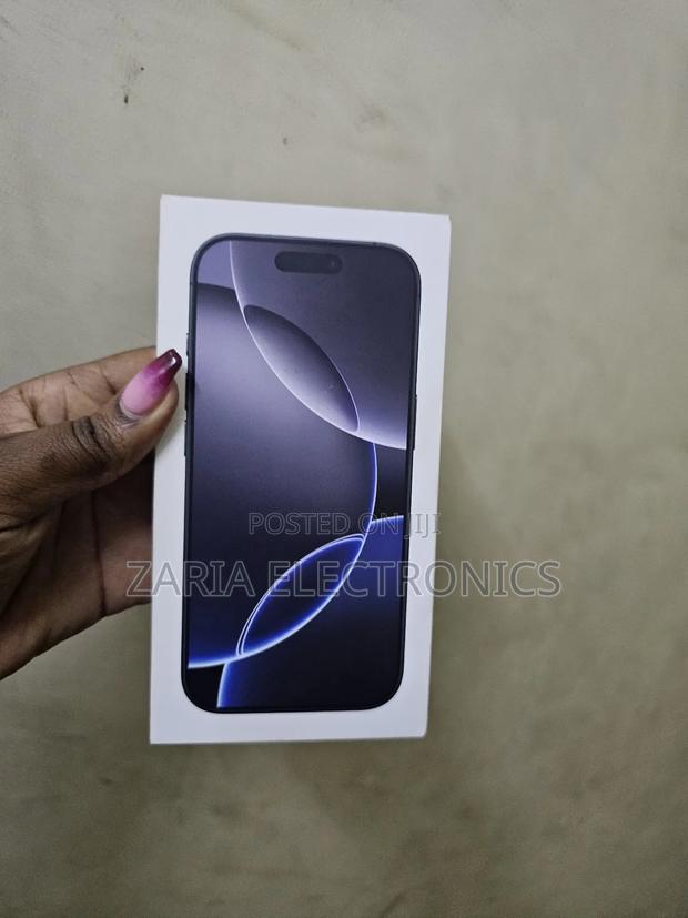 New Apple iPhone 16 Pro Max 256 GB Black - thumbnail 3
