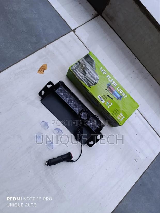 8 Led Dash Flash Light / Police Warning Lights - main view