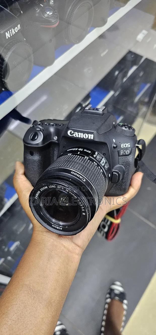 Canon 90d With 18-55mm Lens - thumbnail 4