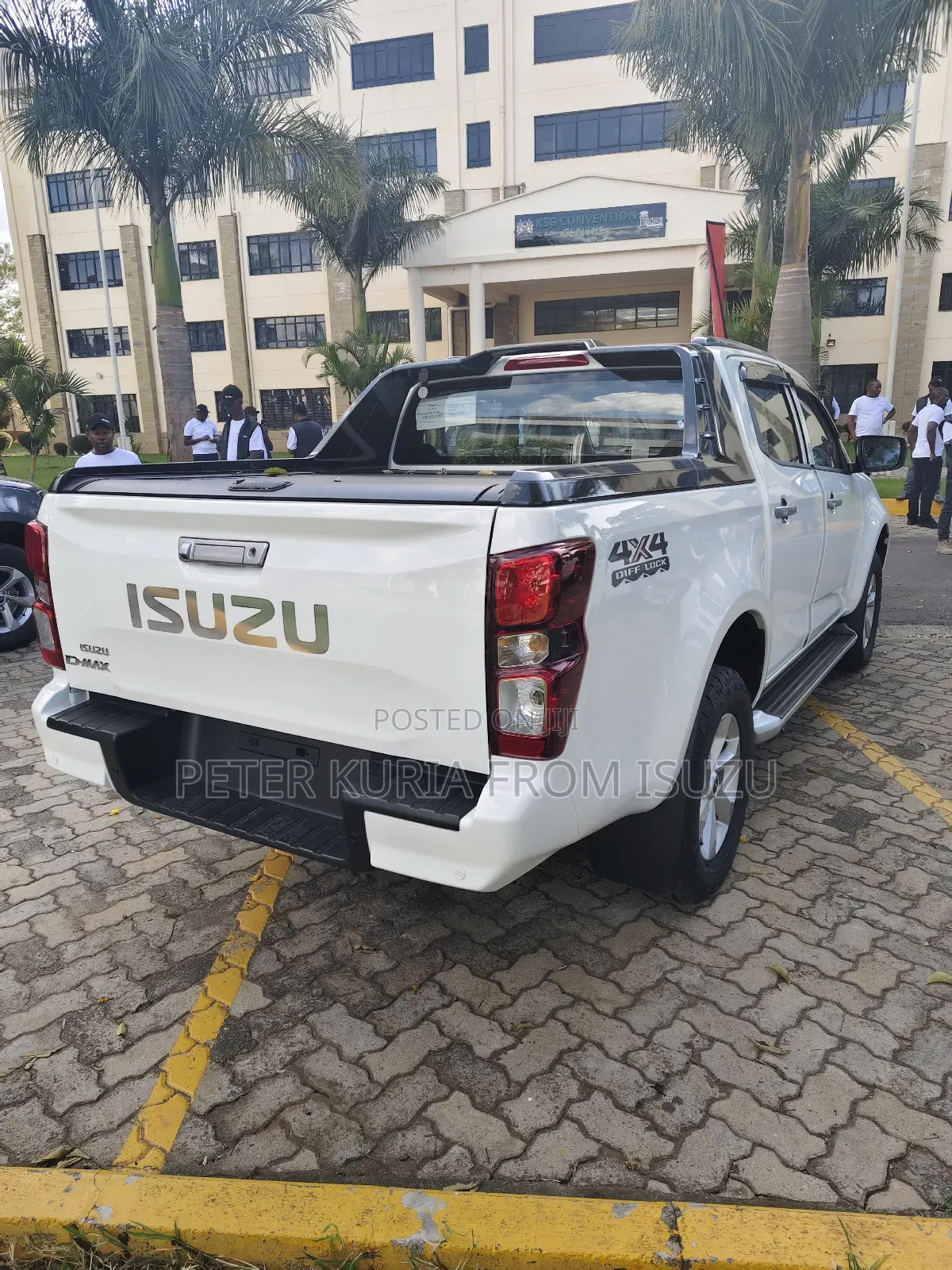 New Isuzu D-MAX 2025 Pearl