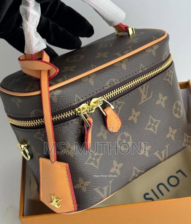 Lv Vanity Pm Monogram - thumbnail 3