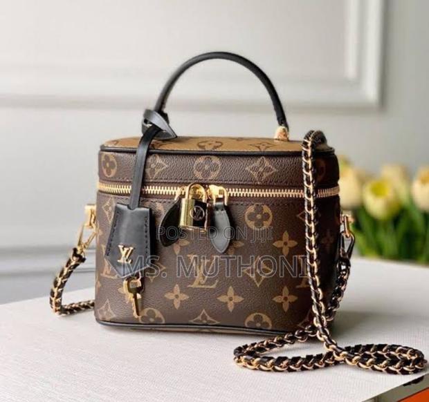 Lv Vanity Pm Monogram - main view