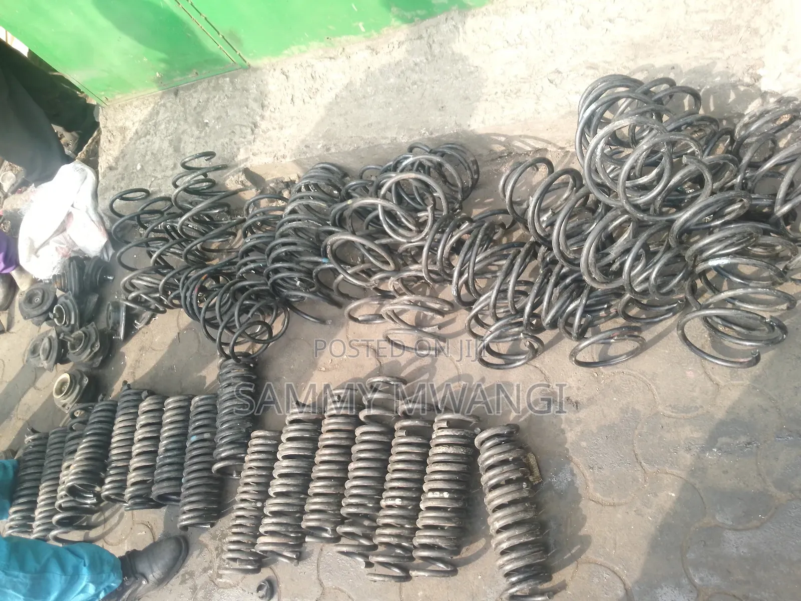 Nissan Juke Serena Heavy Duty Coil Springs and We Fix