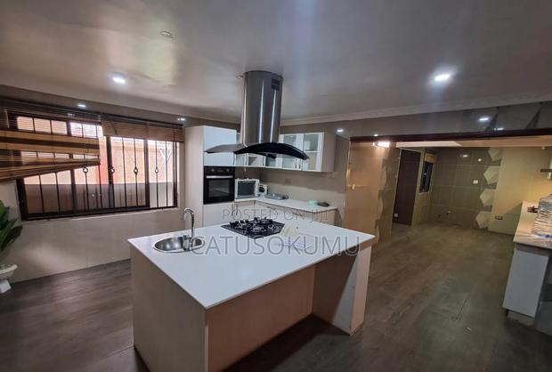5bdrm Maisonette in Gateway Mall Area for rent - thumbnail 7