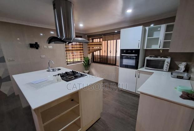 5bdrm Maisonette in Gateway Mall Area for rent - thumbnail 10