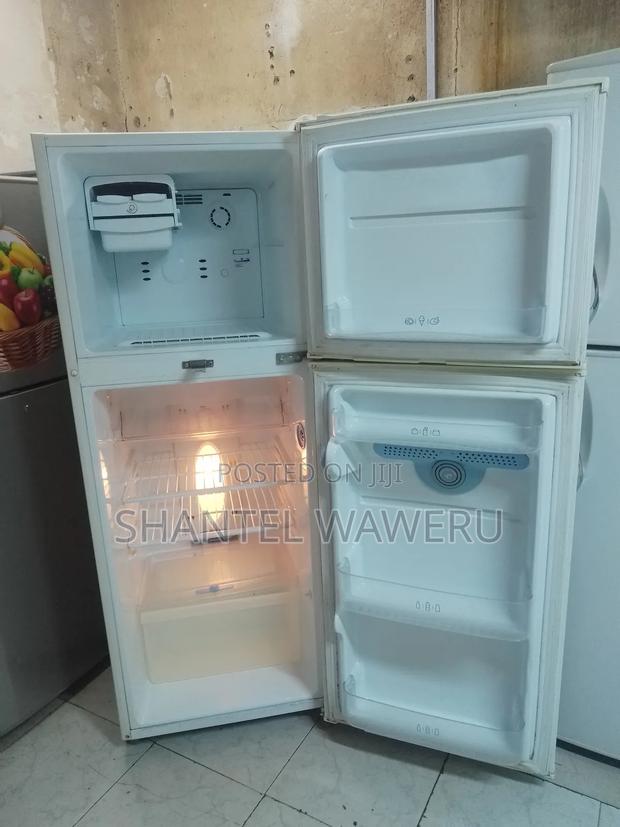 Neat Lg Refrigerator Double Door Fridge - thumbnail 3