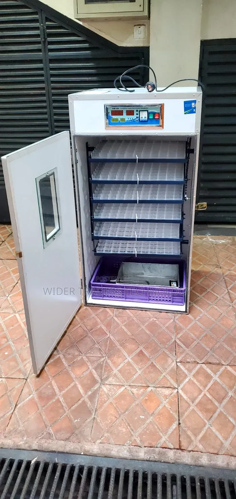 528 Eggs Incubator Single Function Ac/Dc Powered