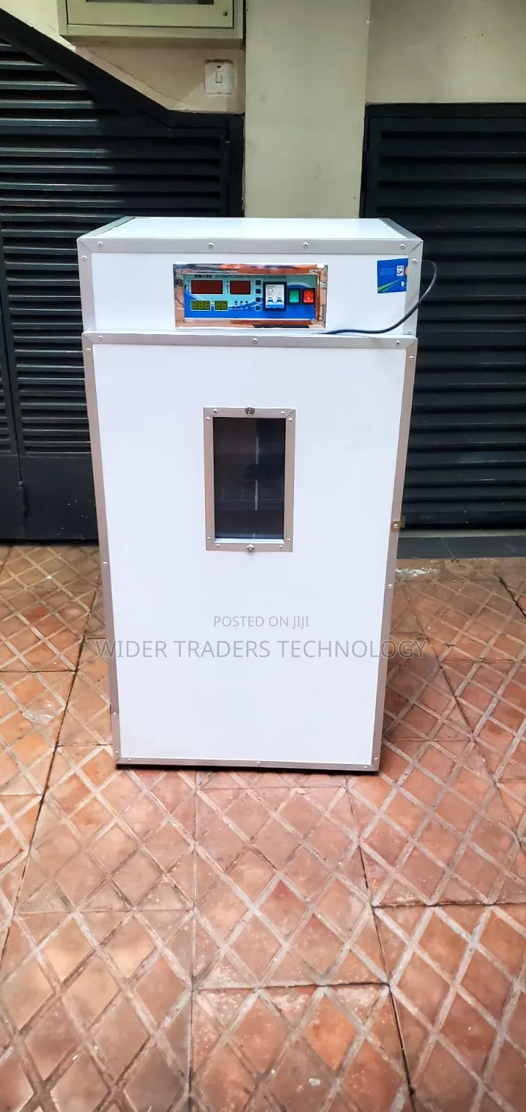528 Eggs Incubator Single Function Ac/Dc Powered