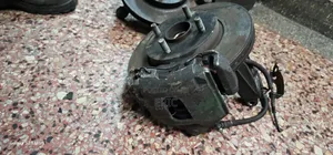 N V200 Brake Calipers
