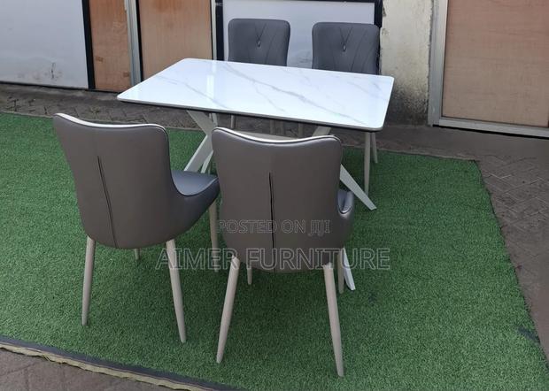 4-seater Dining Set