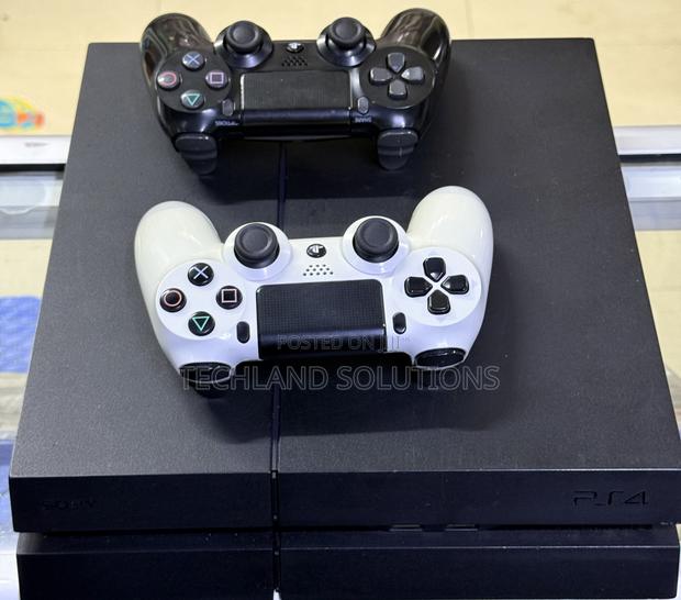 Well Kept Ps4 Standard Console