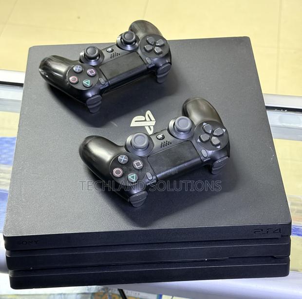 Scarcely Used Ps4 Pro Console - thumbnail 3