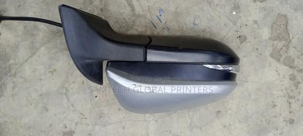 Exceptional Top Quality Toyota Noah Side Mirrors