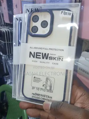 iPhone 16 Pro Max Fashion Case (Clear)