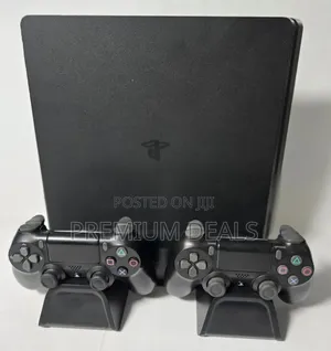 Ps4 Slim With 10games and Contrllers