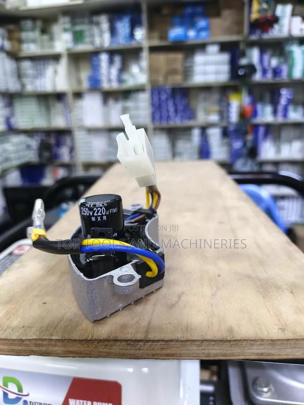 Brand New Avr 5kw 250v 250uf for Single Phase Generators - main view