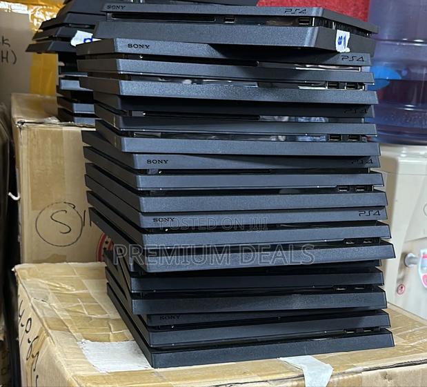 Ps4 Pro Used With 20games and Original Controller.