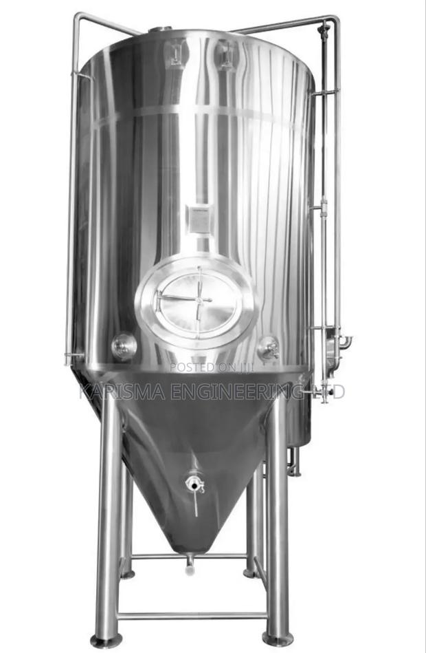 Well Crafted Fermentation Tank - main view