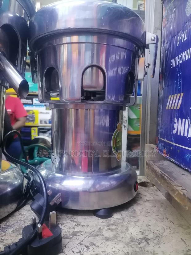 Most Excellent 370w Commercial Juicer - main view