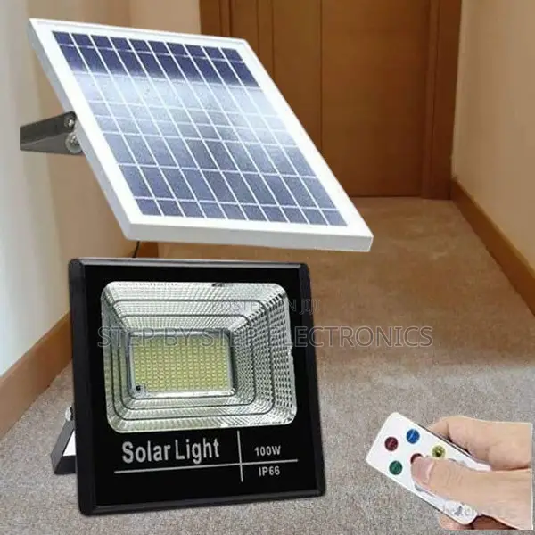 Space Efficient 100w Outdoor Security Led Solar Flood Light