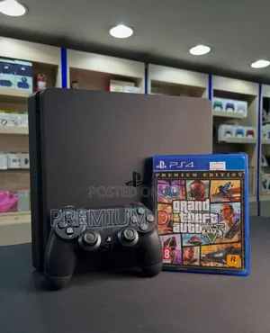 Ps4 Slim With Gta 5 and All Cables.