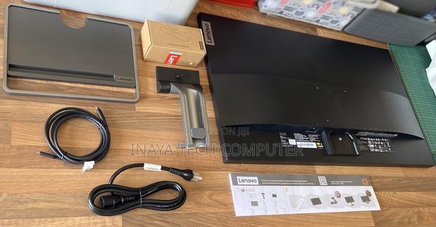 Lenovo L32p-30 Uhd Monitor + Lenovo Lc50 Webcam