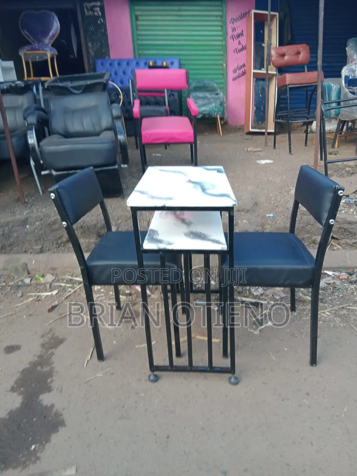 Simple Seats With a Nails Tables