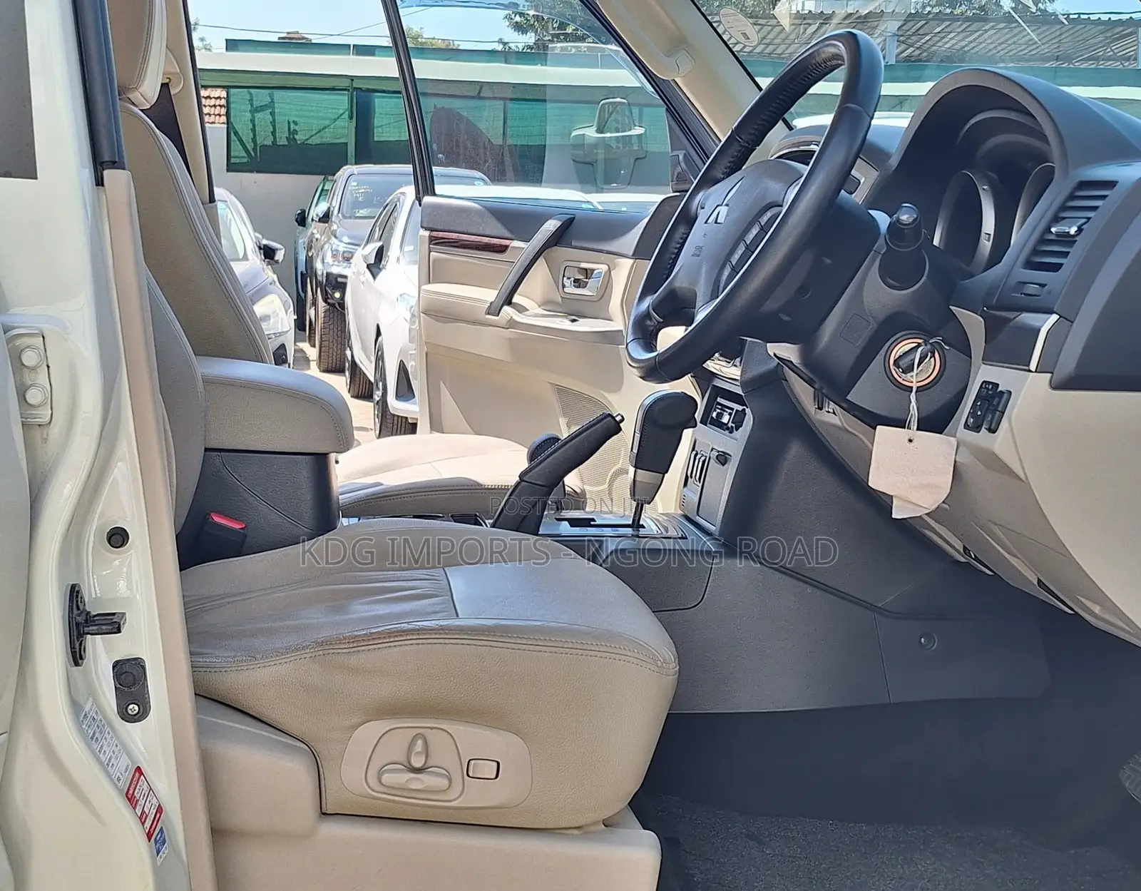 Mitsubishi Pajero 2019 White