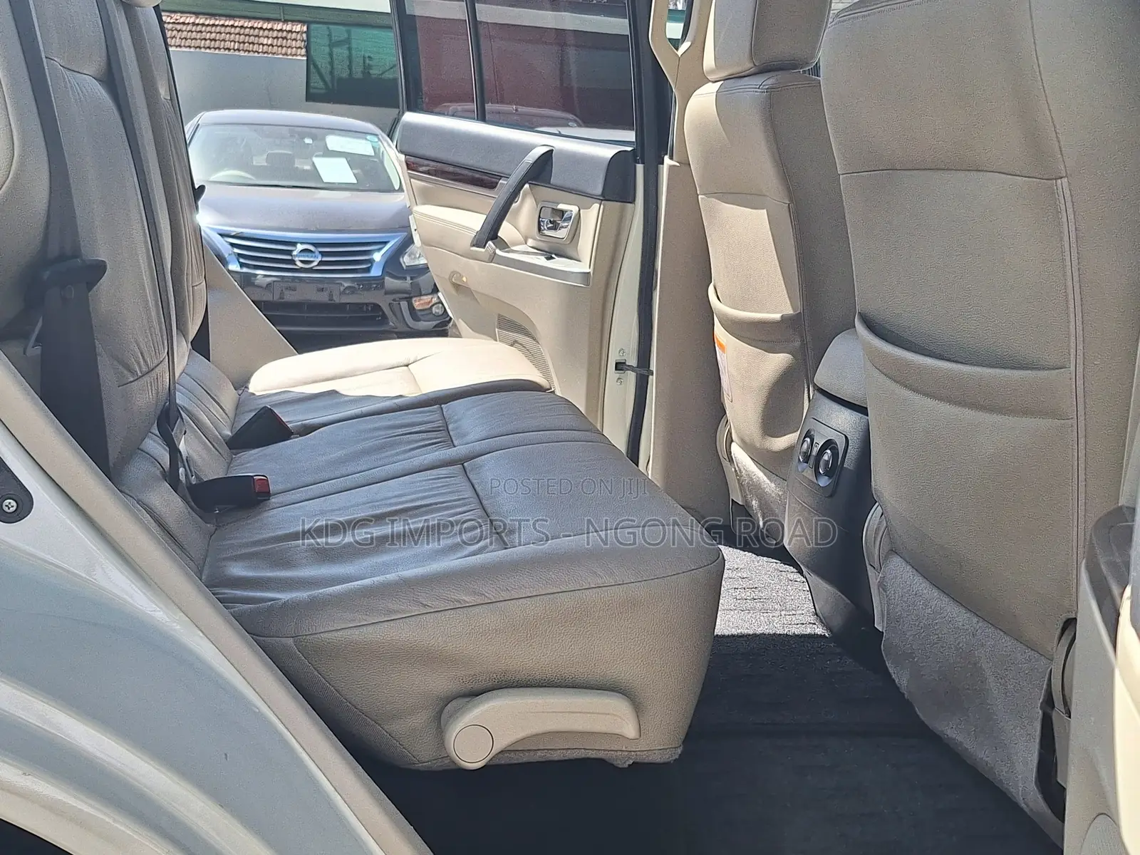 Mitsubishi Pajero 2019 White